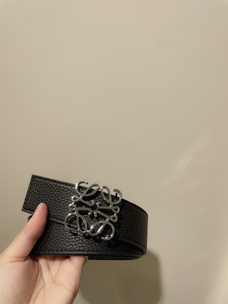 L0ew* belts